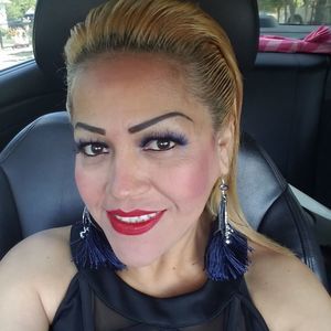 Meet your Posher, Miriam